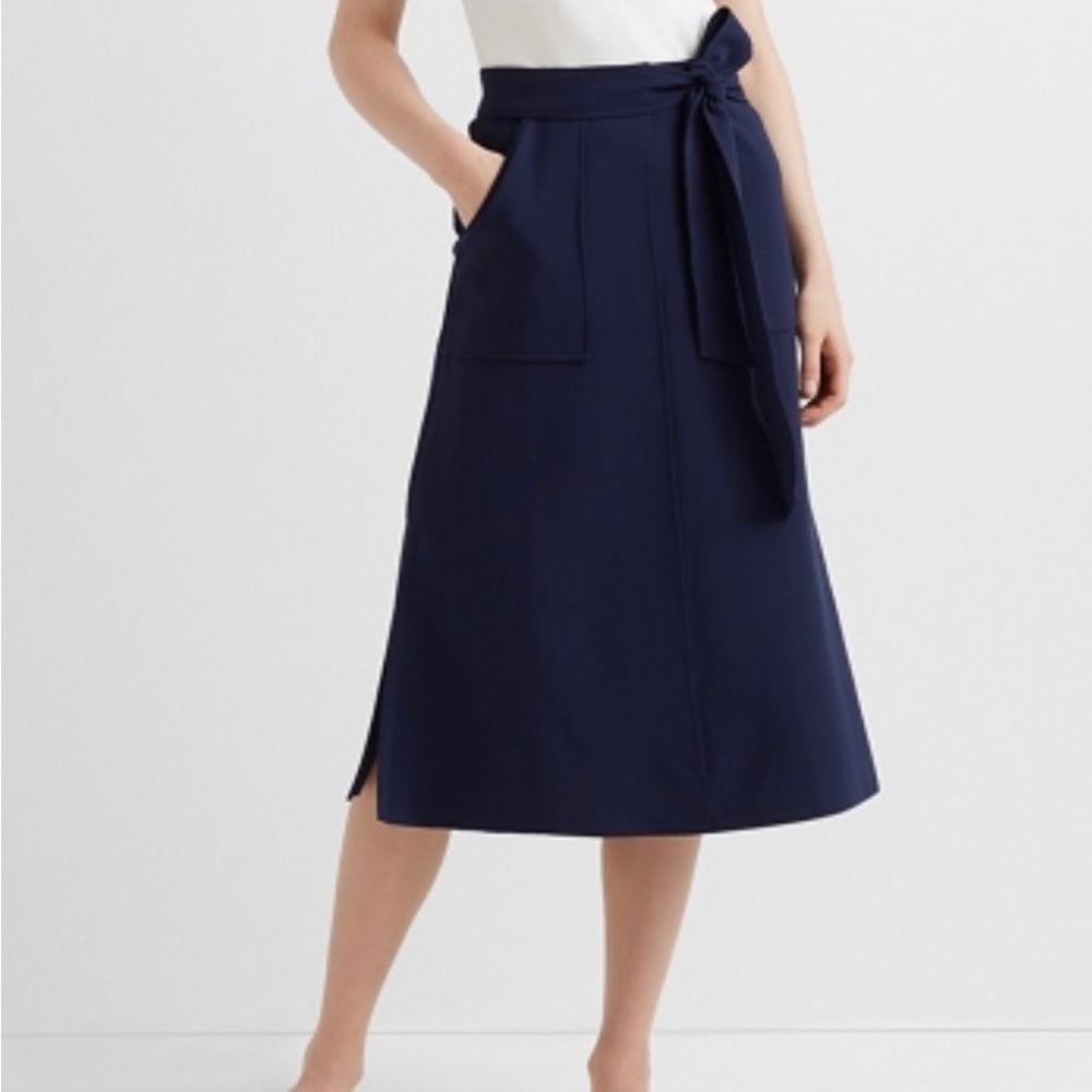 Club Monaco A-lined Skirt Size 8 in Navy